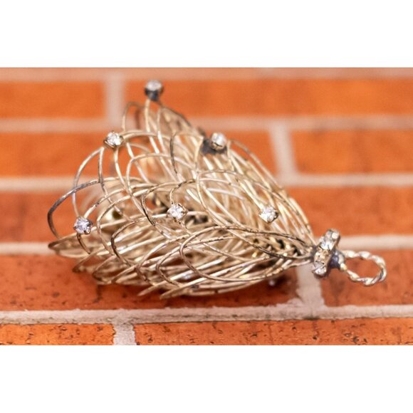 Vintage Art Nouveau Intricate Abstract Doodle Insect Brooch - W26 - Picture 2 of 3